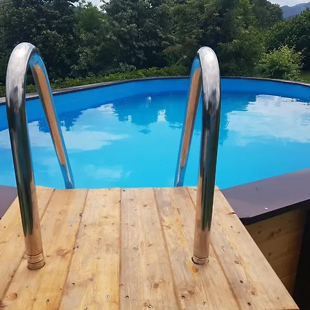 ゲストハウス за гости живел オレシャク