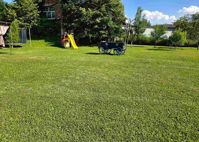 за гости живел * Oreshak (Lovech)